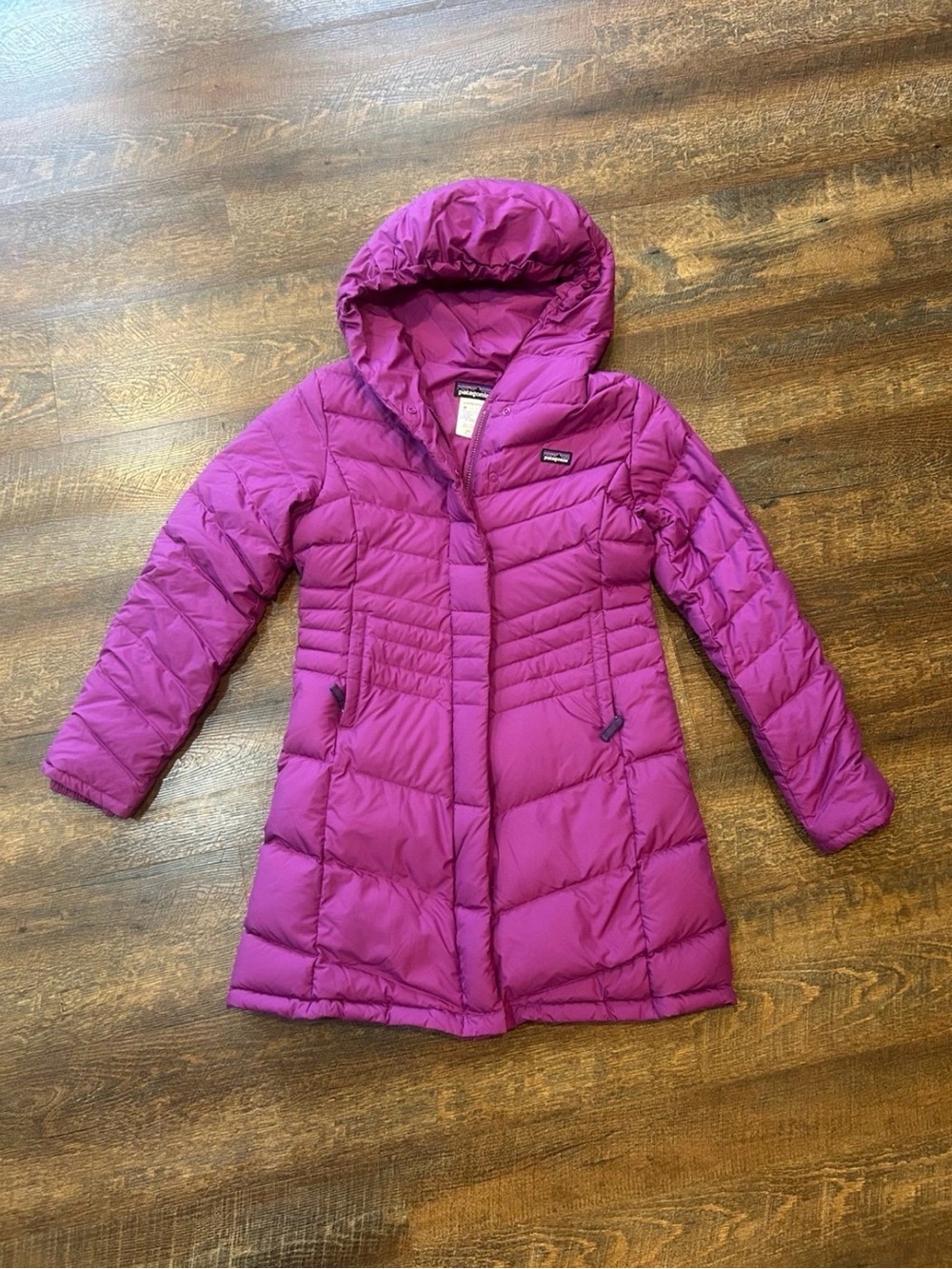 Patagonia Girls' Bright Magenta Quilted Hooded Long Puffer Coat XL/14